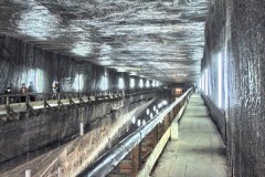 Salina_Turda_-_galeria_principala_2